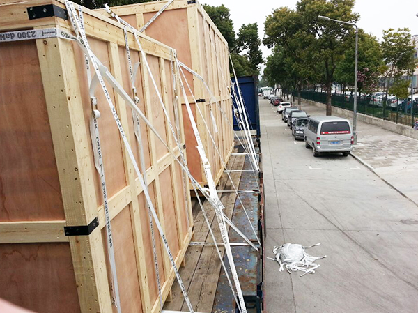 貨物固定 貨物固定